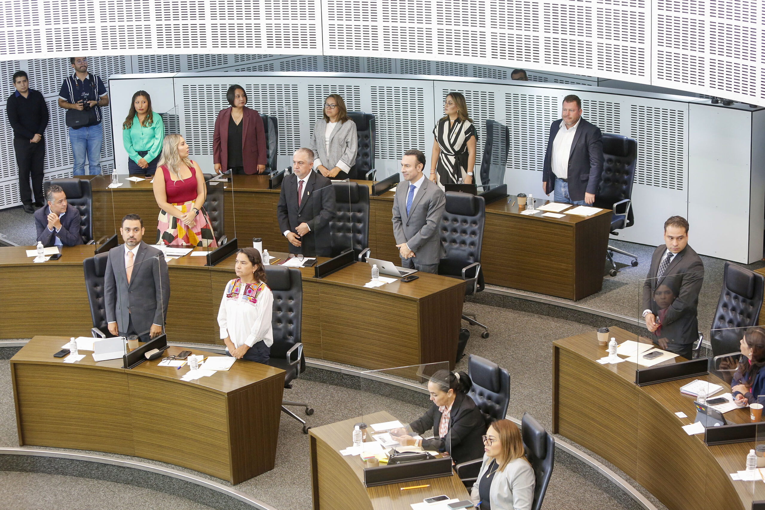 Legislatura aprueba diversos Dictámenes