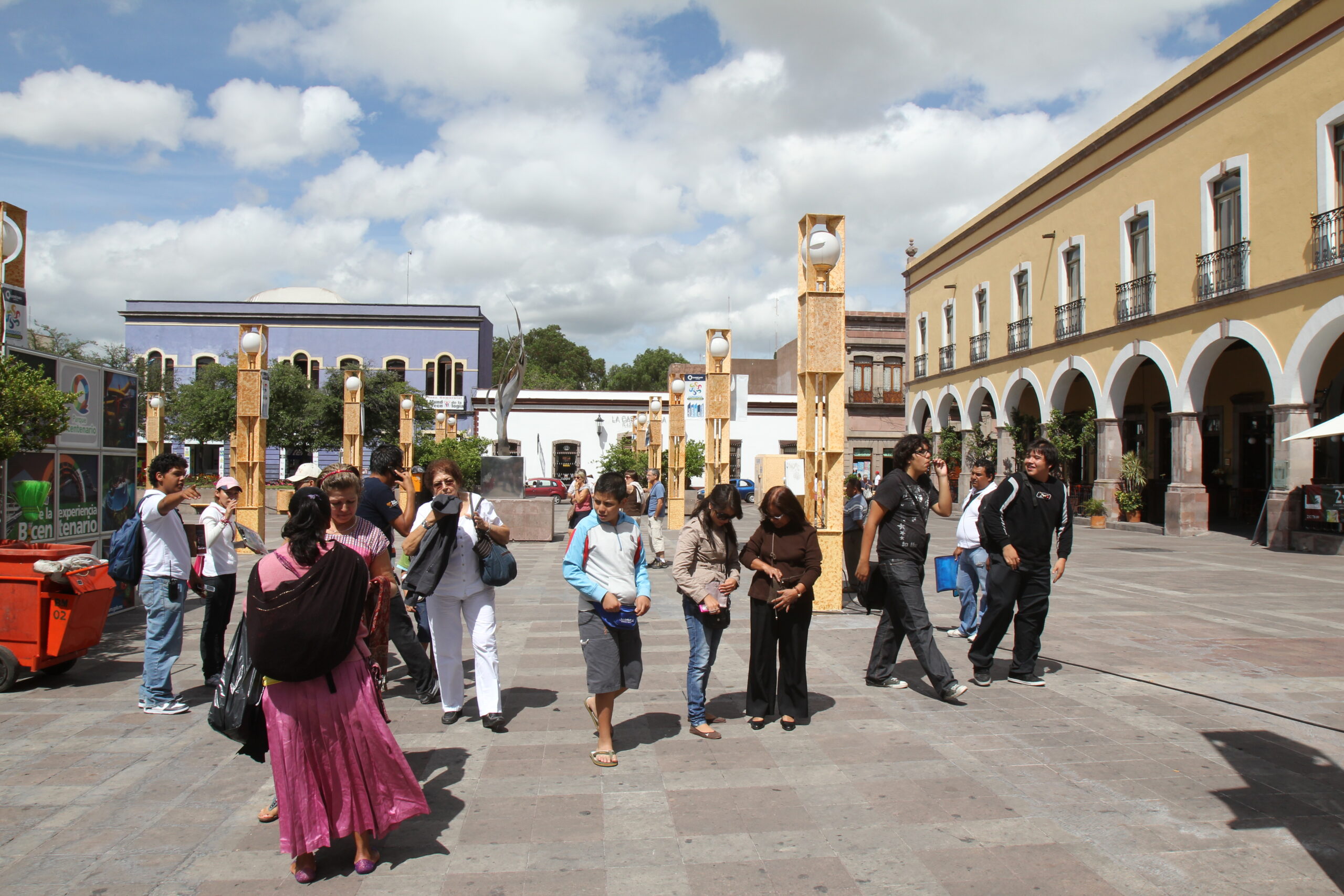 Proponen día del peatón
