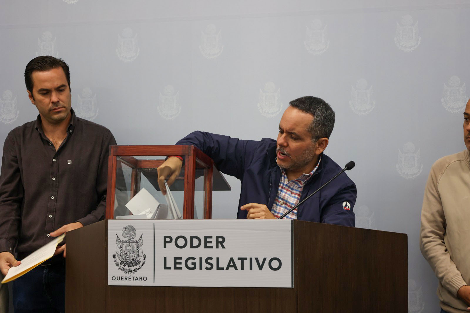 Llaman a nueva elección de Directiva