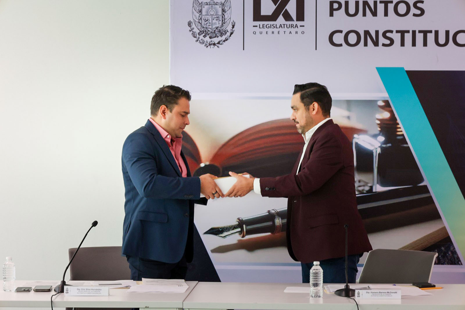 Cambios en Comisión de Puntos Constitucionales