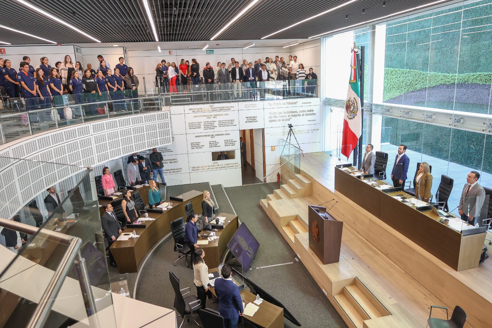 Aprueban diversos dictámenes