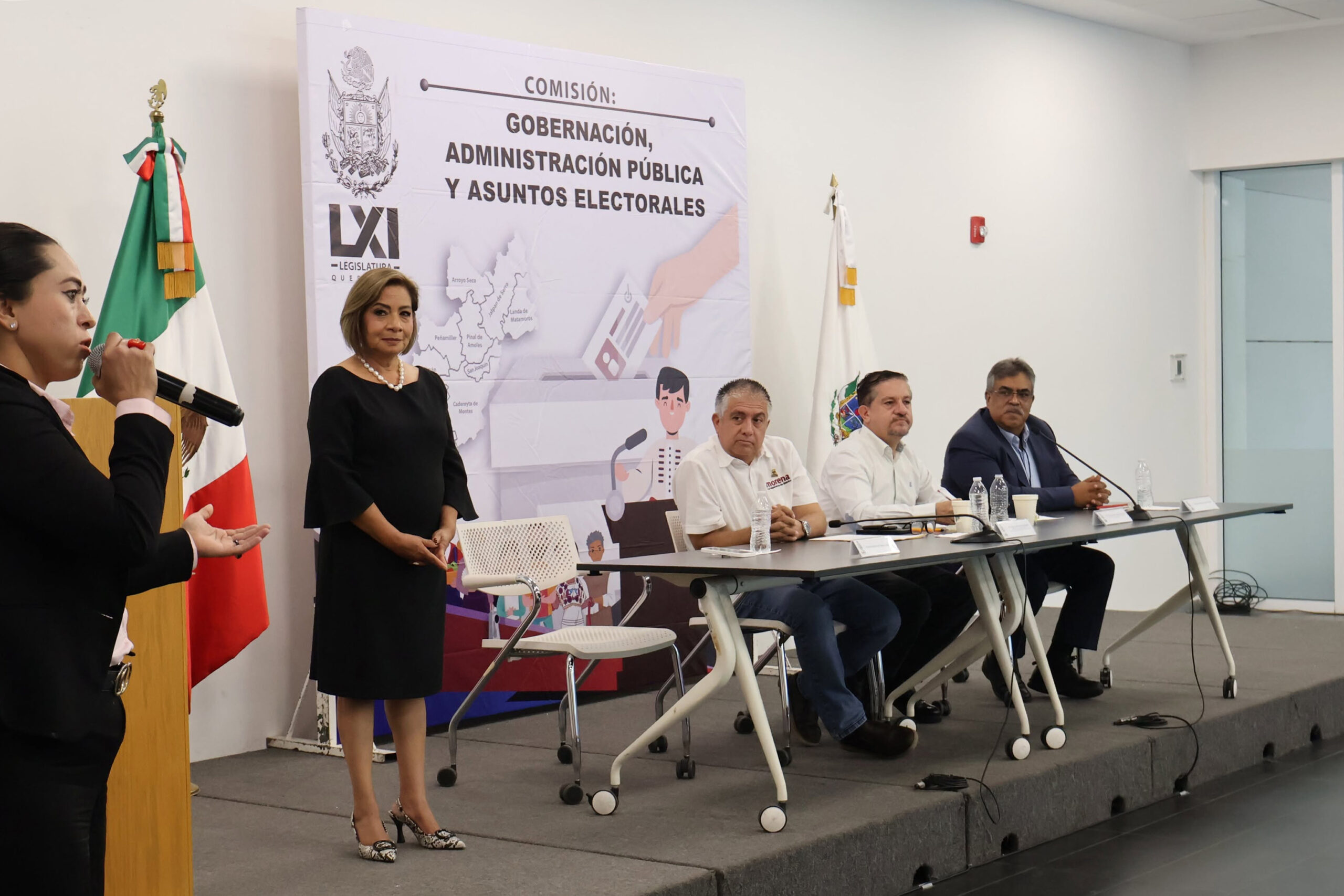 Dialogo con Magisterio; Sinuhé Piedragil