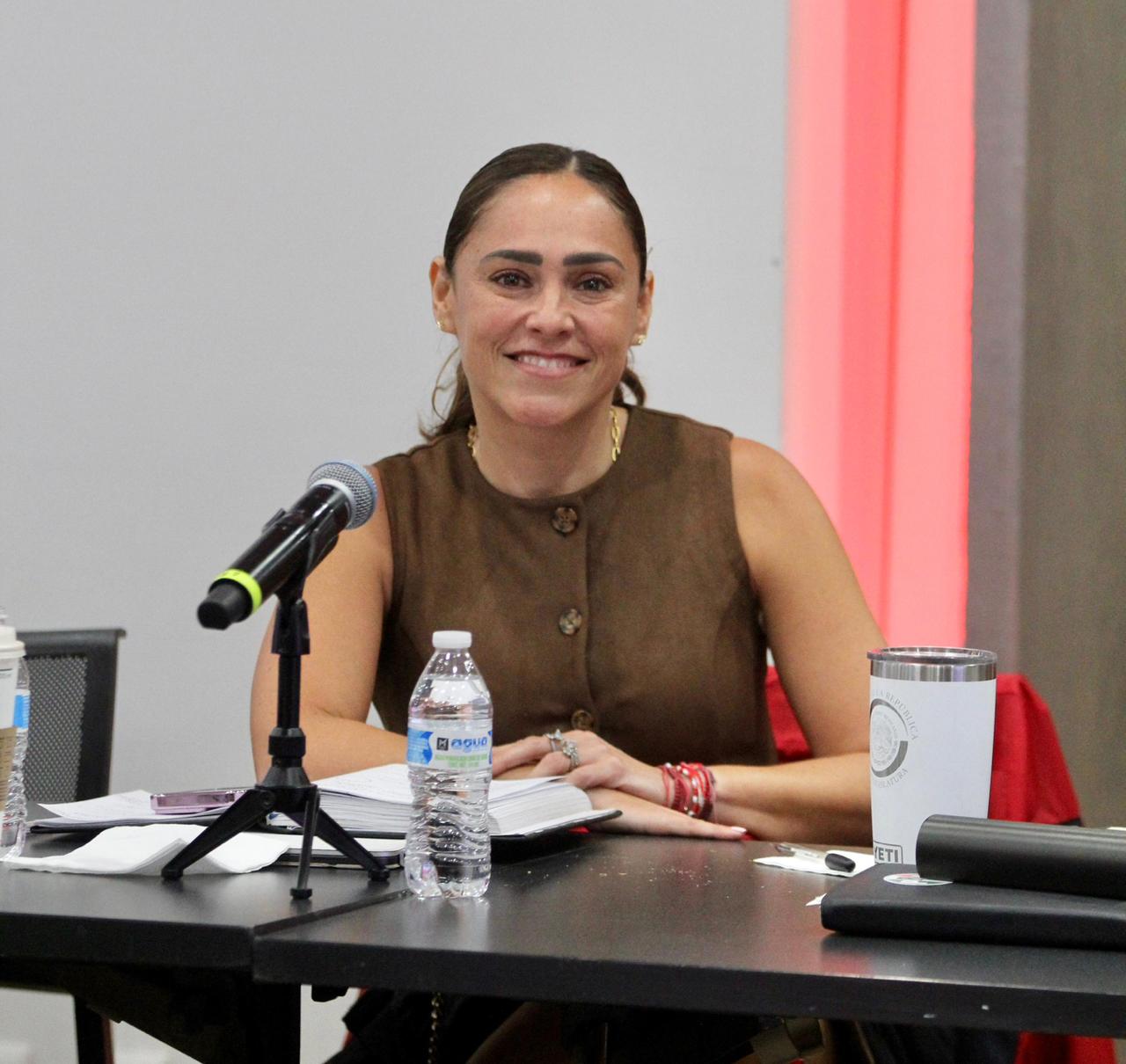 Dar respuesta a familias; Abi Arredondo