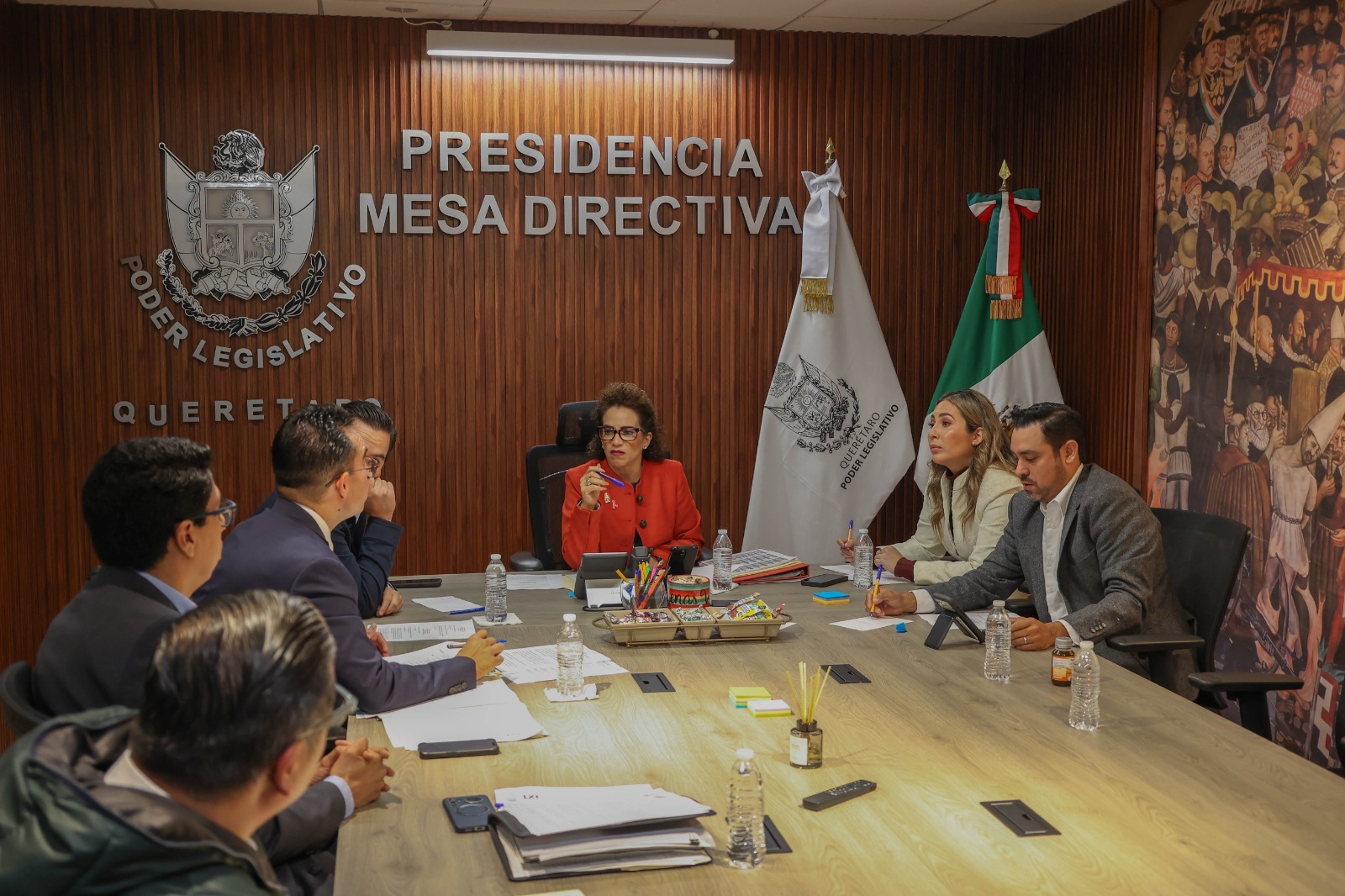 Justicia dificulta acuerdos; A Tovar